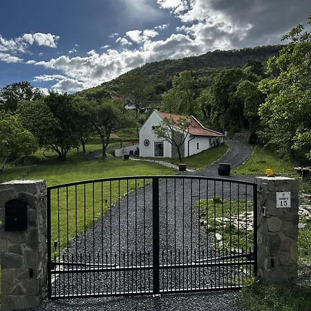 Casa Mido Badacsony Сasa de vacaciones