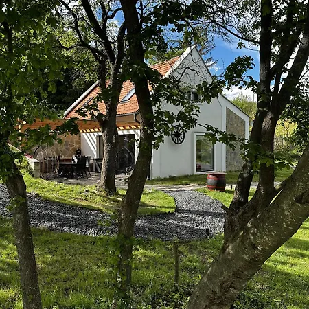 別荘 Casa Mido Badacsony バダチョニトマイ