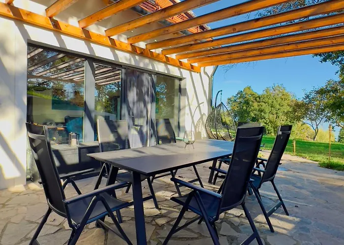 Casa Mido Badacsony בית נופש